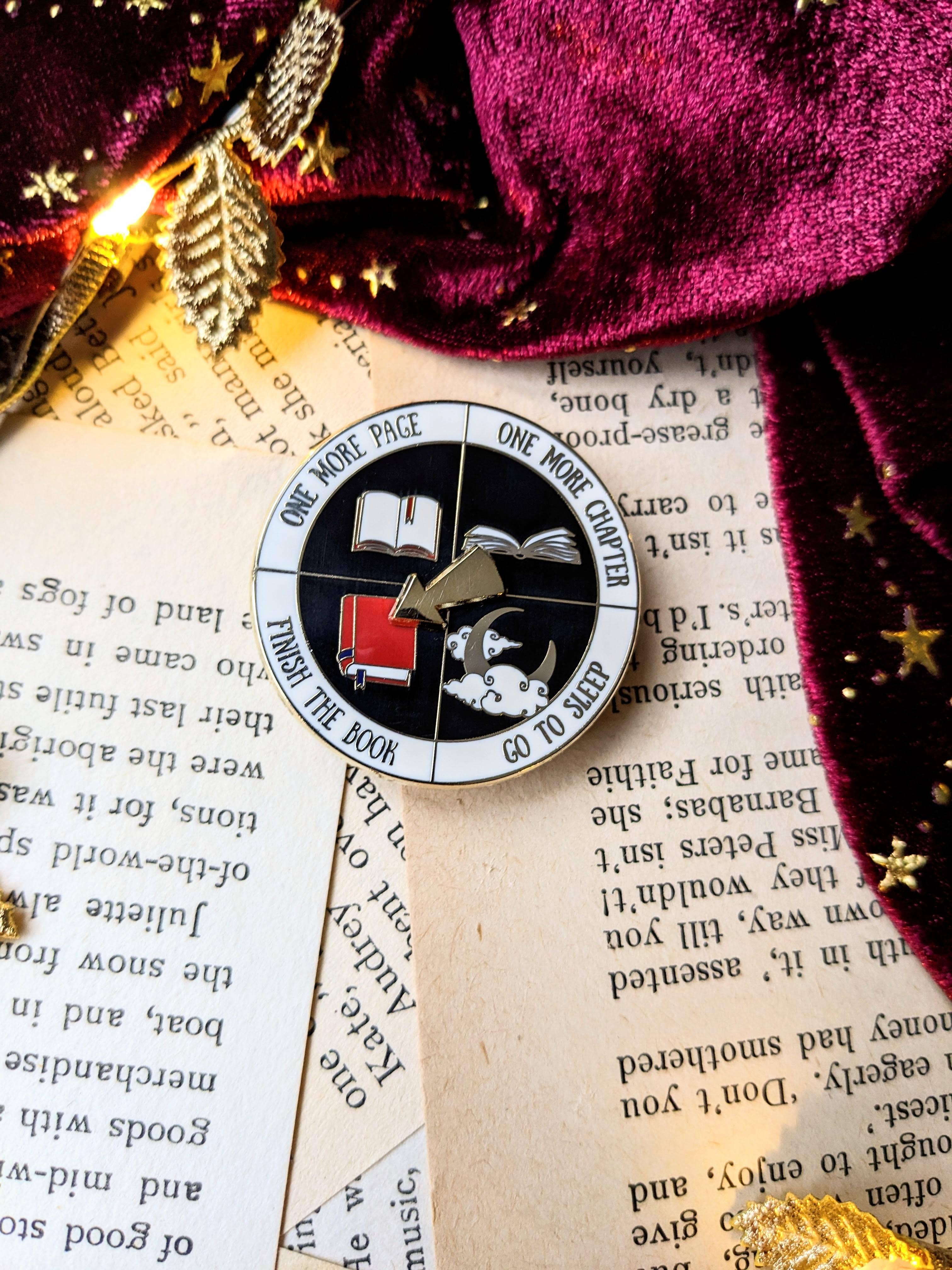 Readers Spinner Enamel Pin