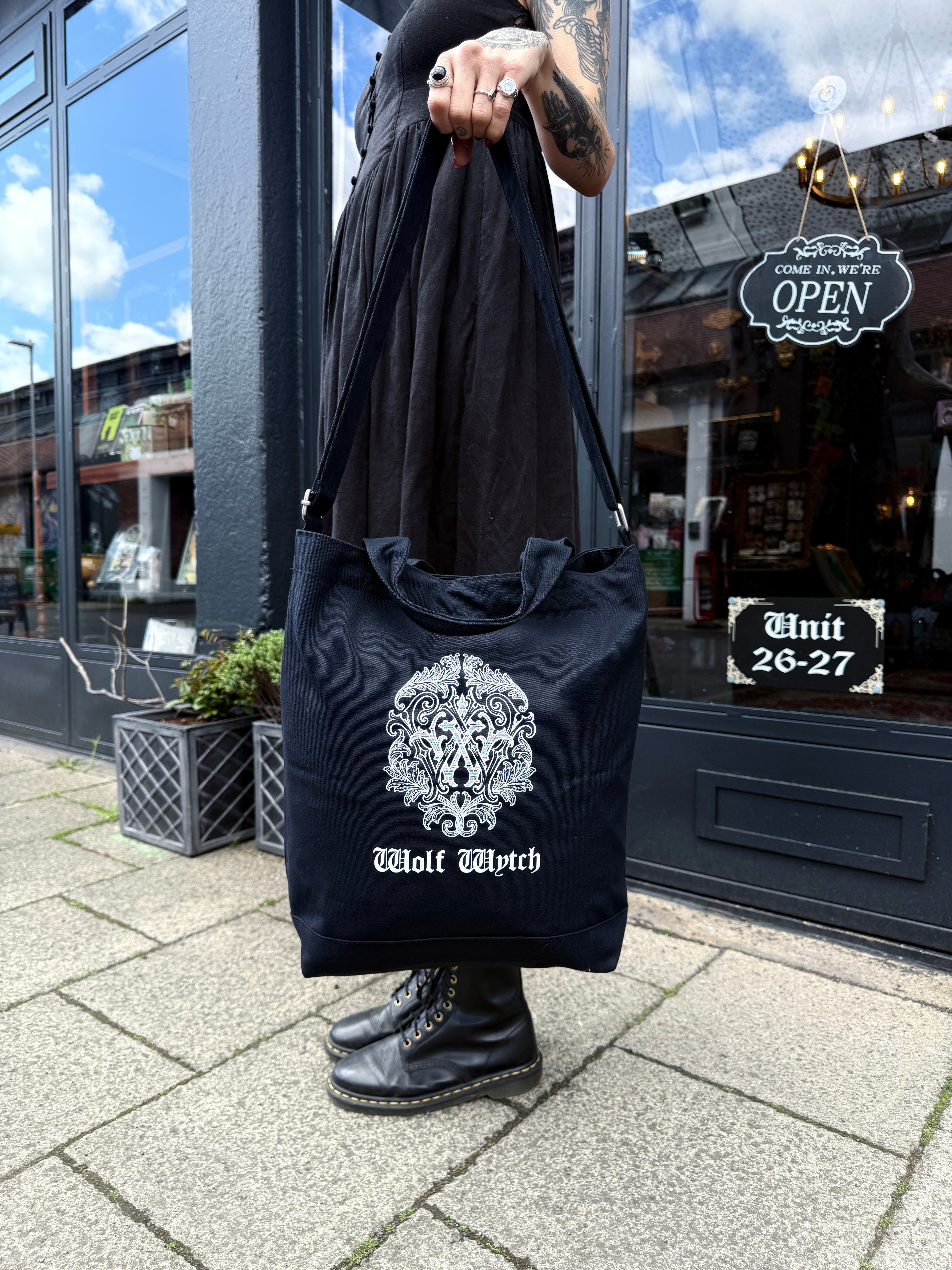 3 Witches Tote Bag