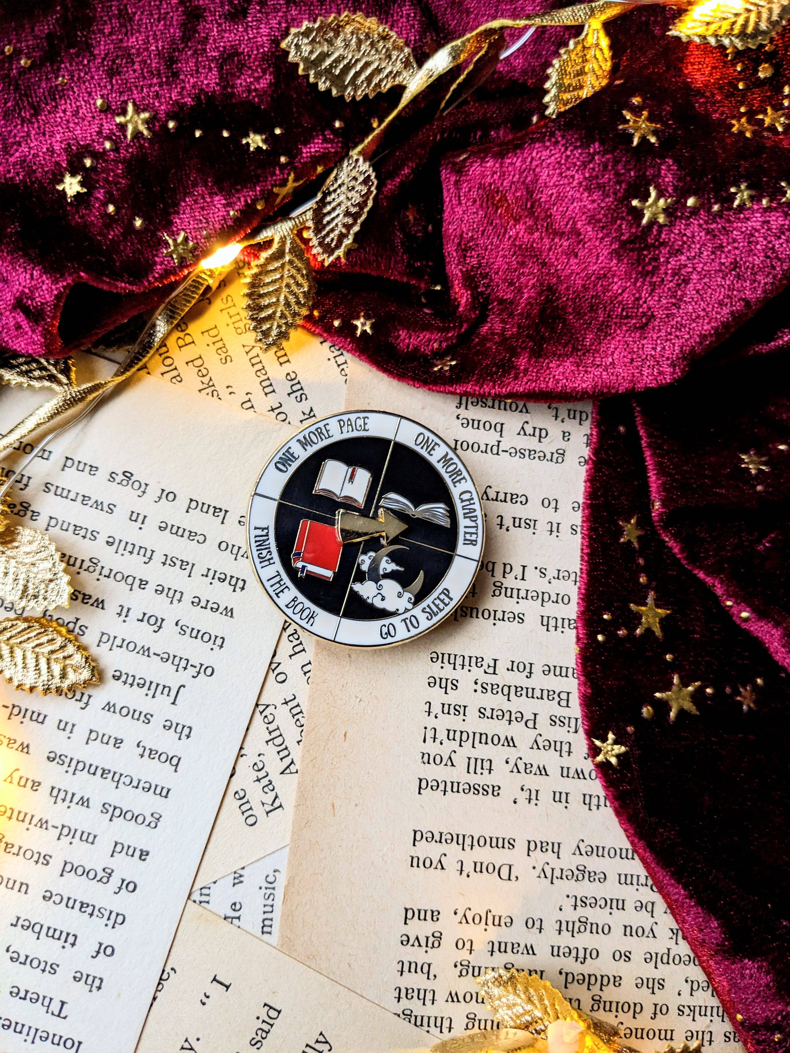Readers Spinner Enamel Pin
