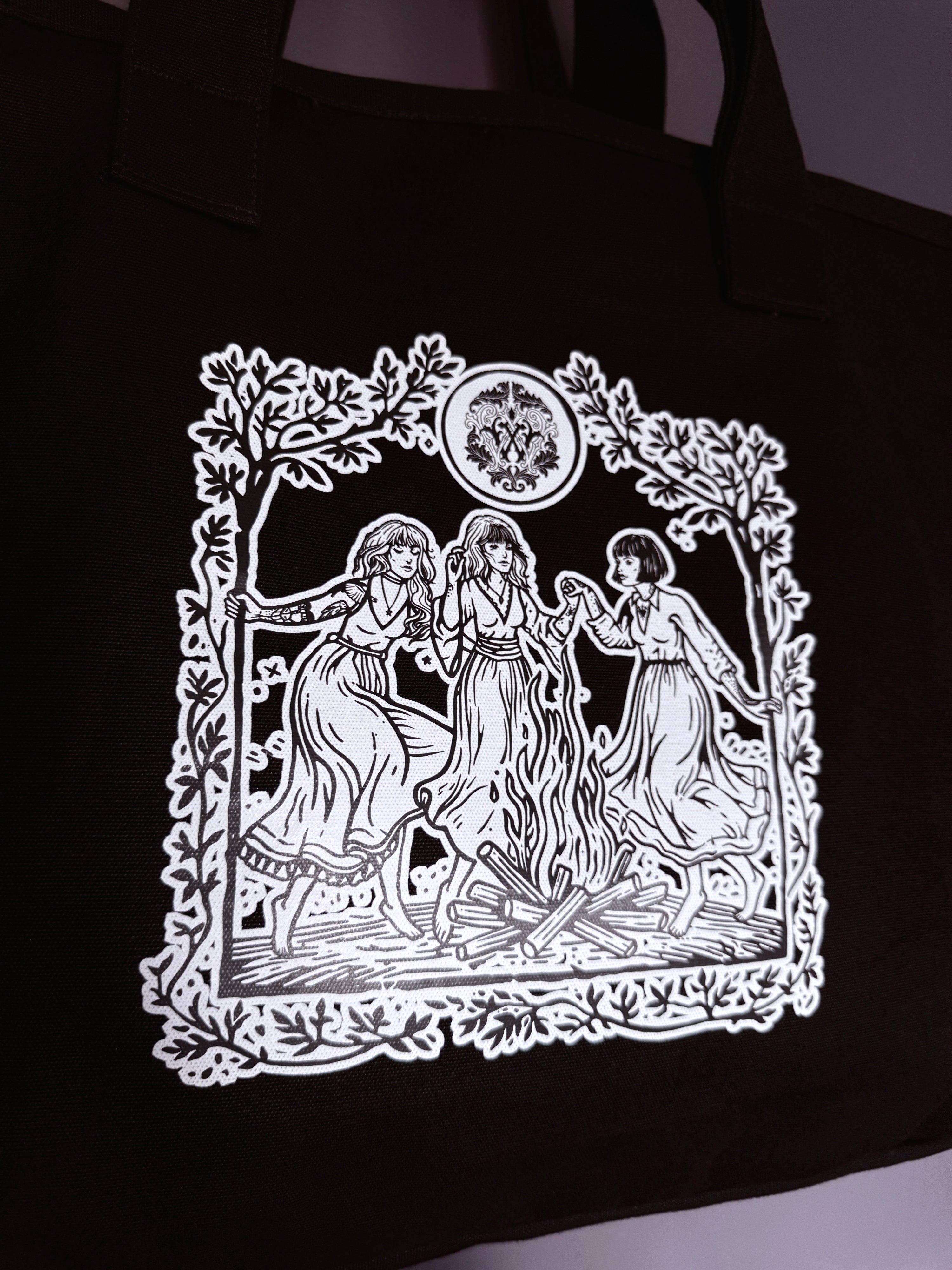 3 Witches Large Cargo Bag