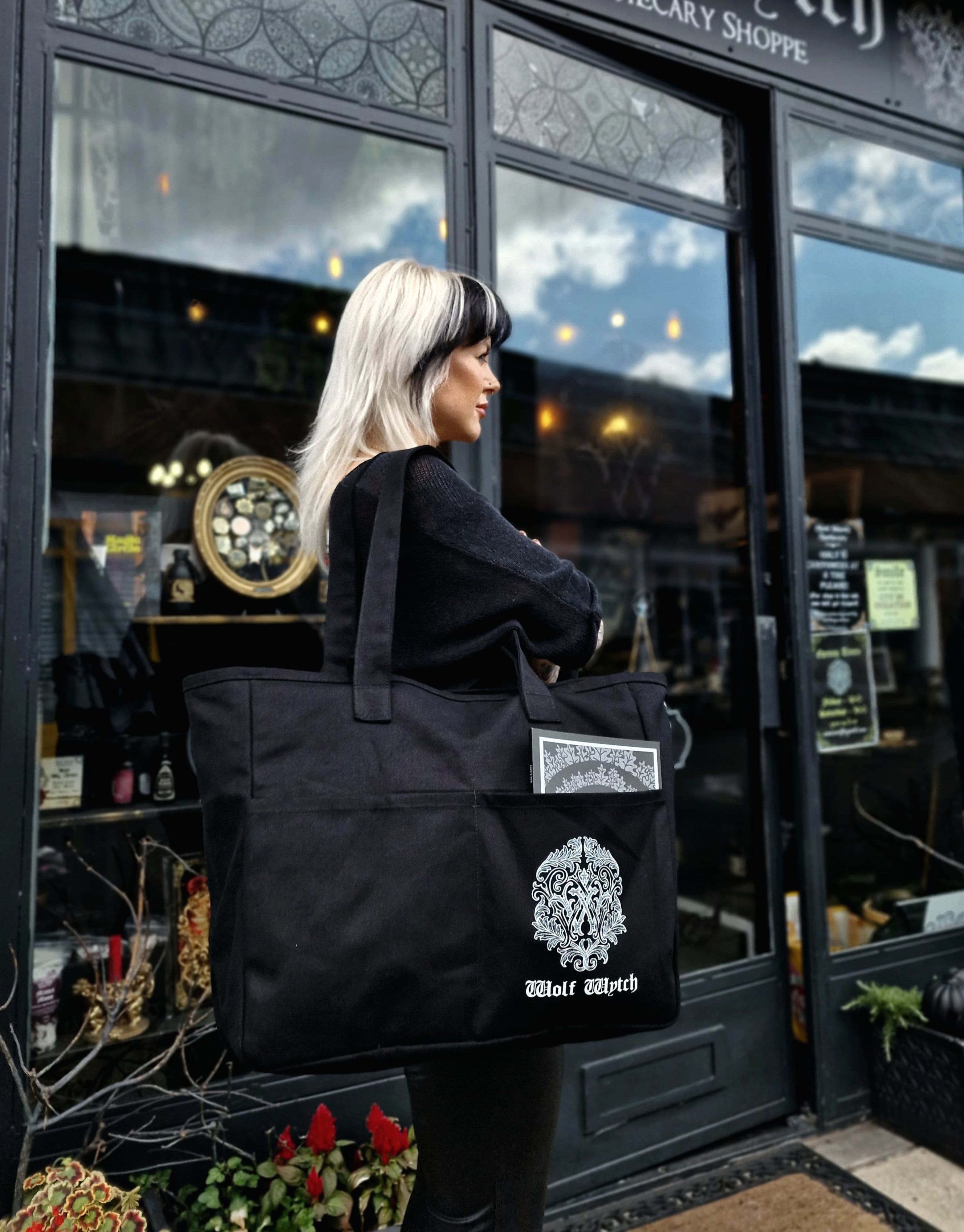 3 Witches Large Cargo Bag