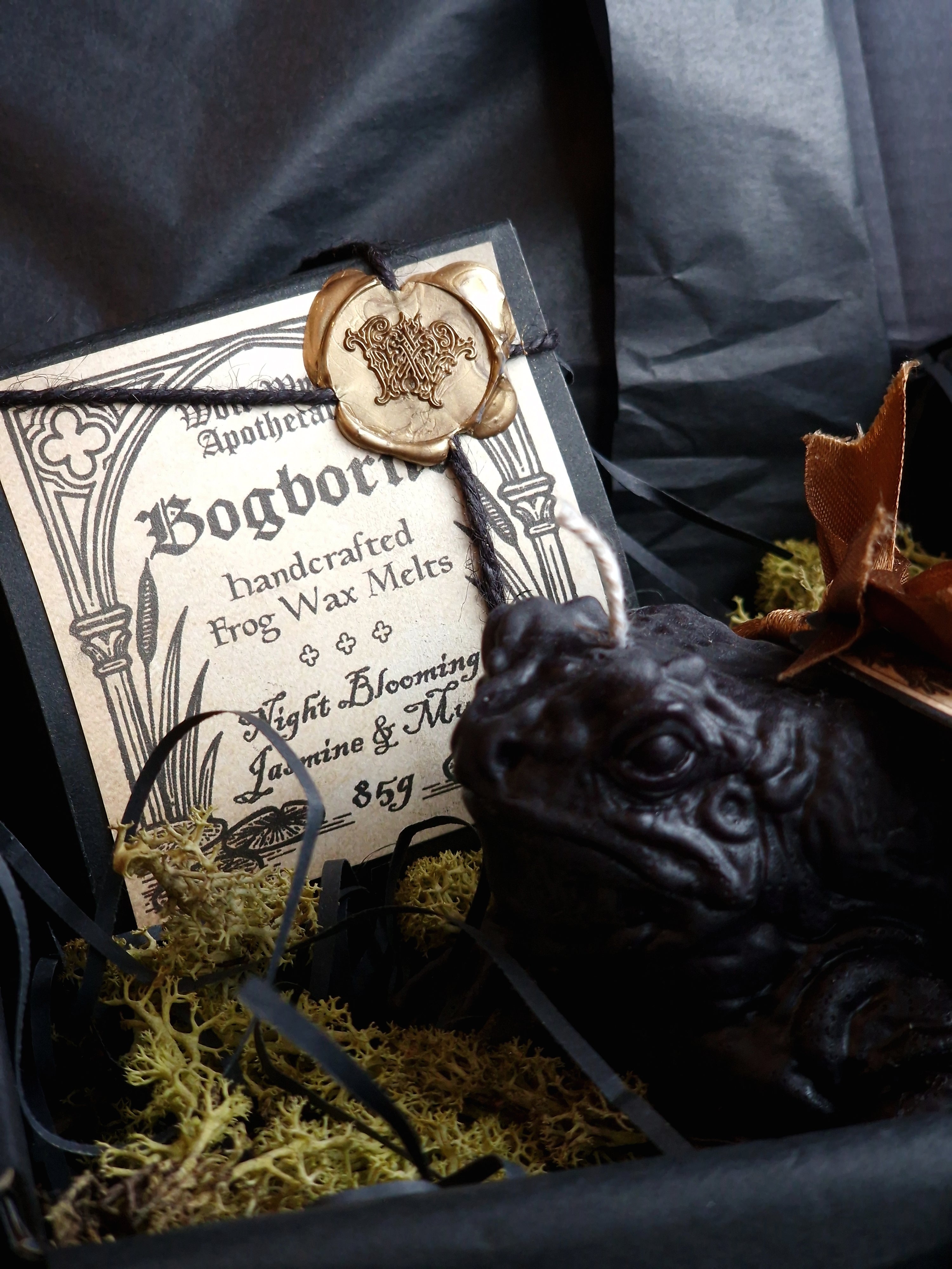 Bogborne Frog Wax Melt & Toad Candle Gift Set