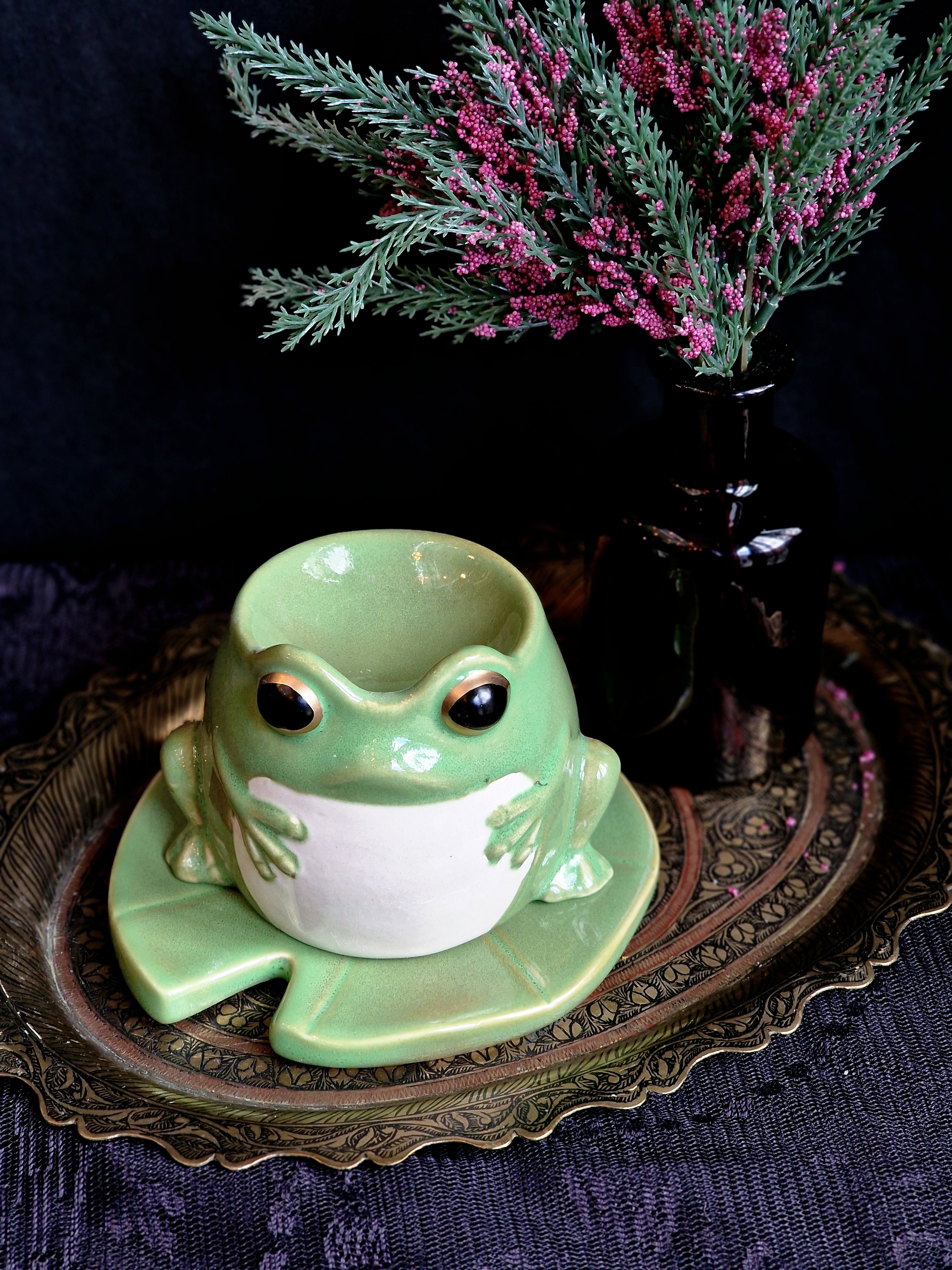 Grumpy Frog Wax Burner