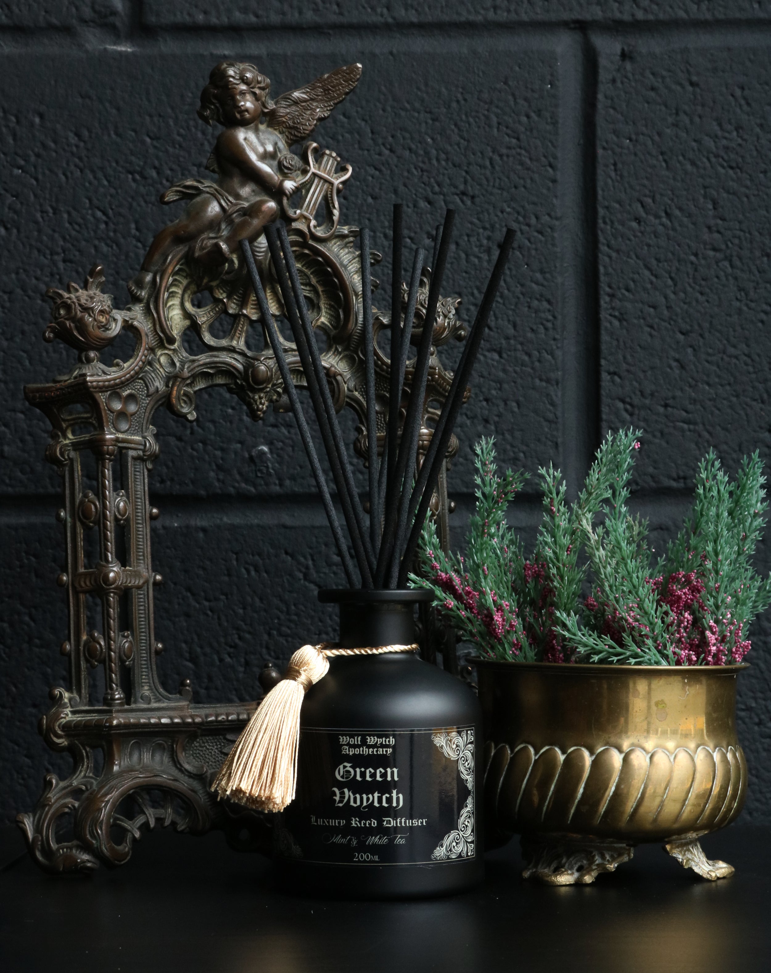 Green Vvytch Apothecary Bottle Reed Diffuser
