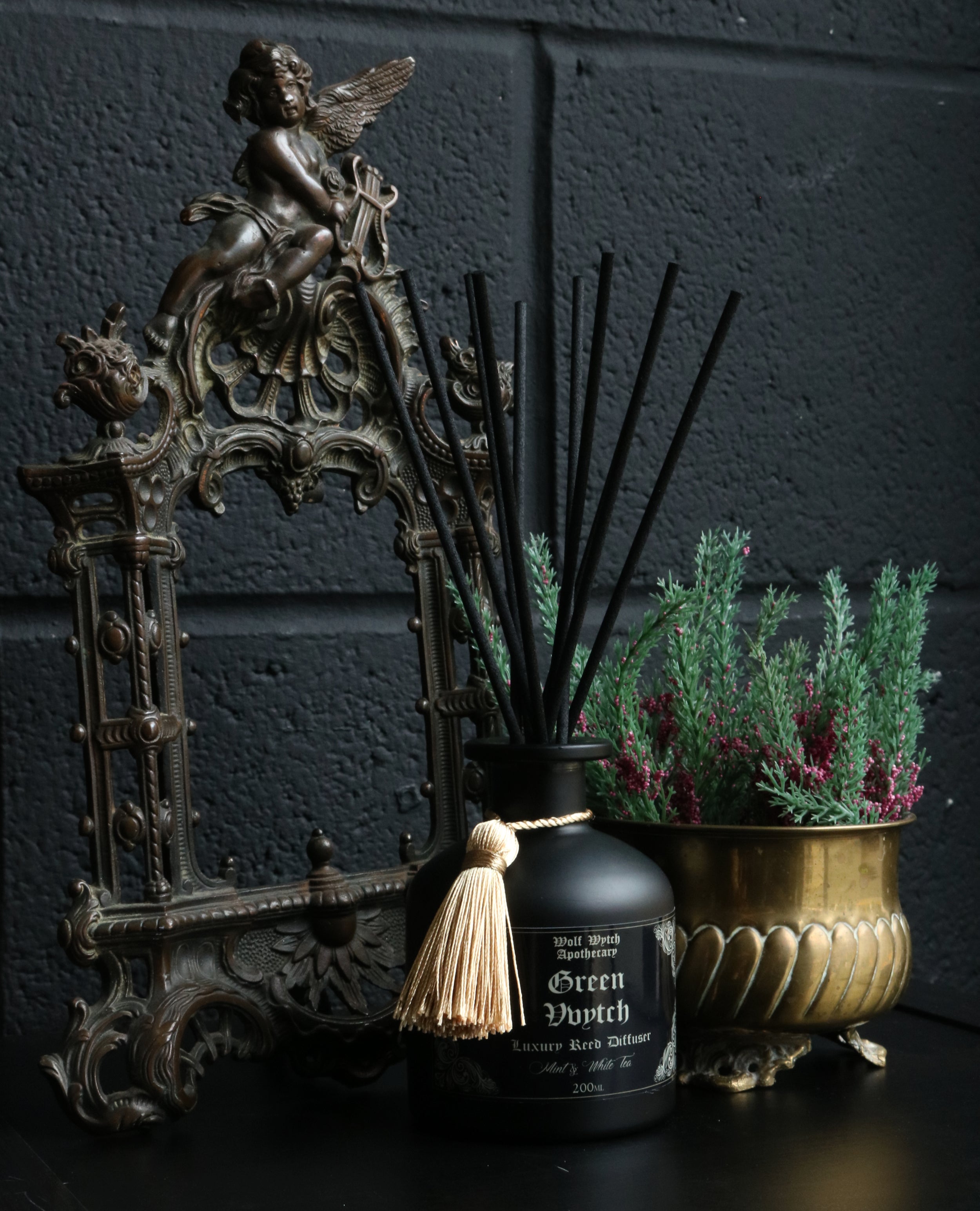 Green Vvytch Apothecary Bottle Reed Diffuser