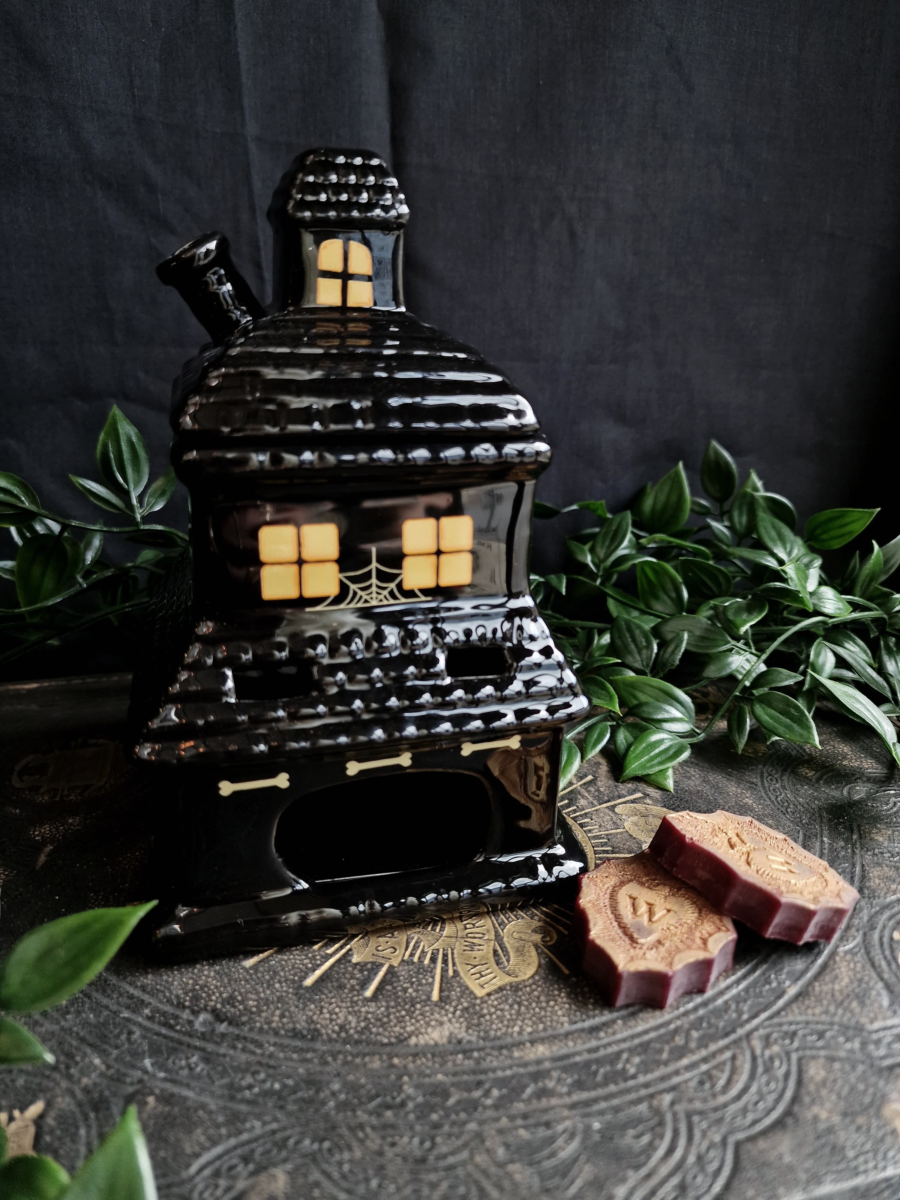 Black Haunted House Wax Burner 2