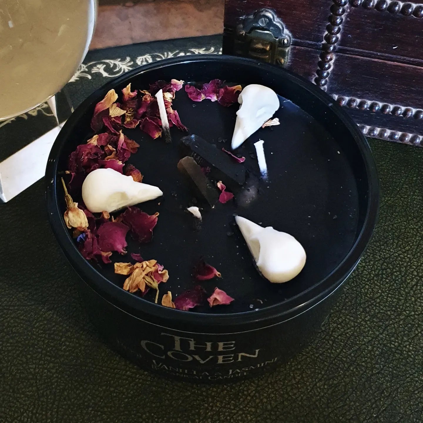 The Coven Botanical Candle | Rose, Vanilla, Jasmine