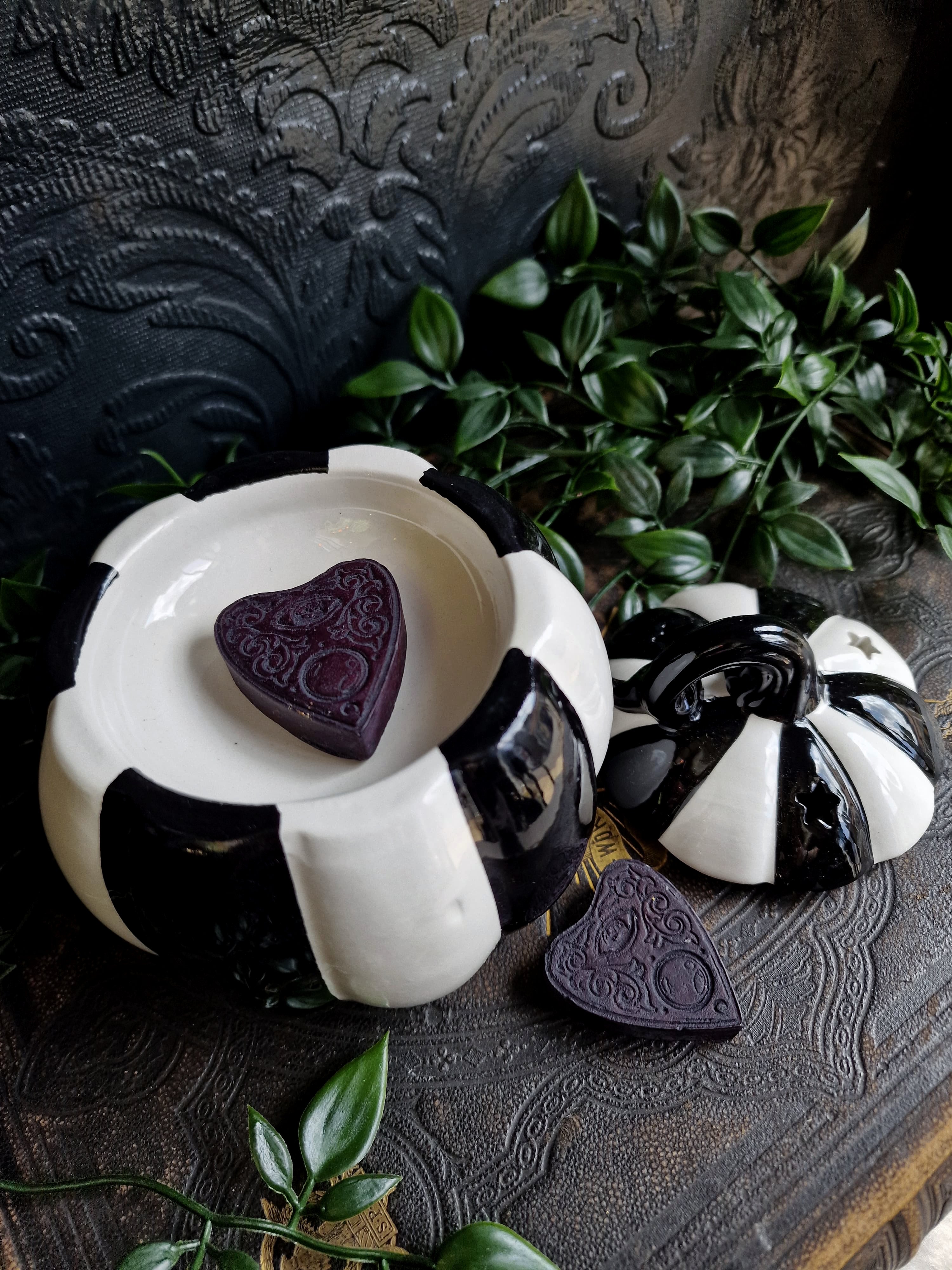 Black & White Pumpkin Oil Burner