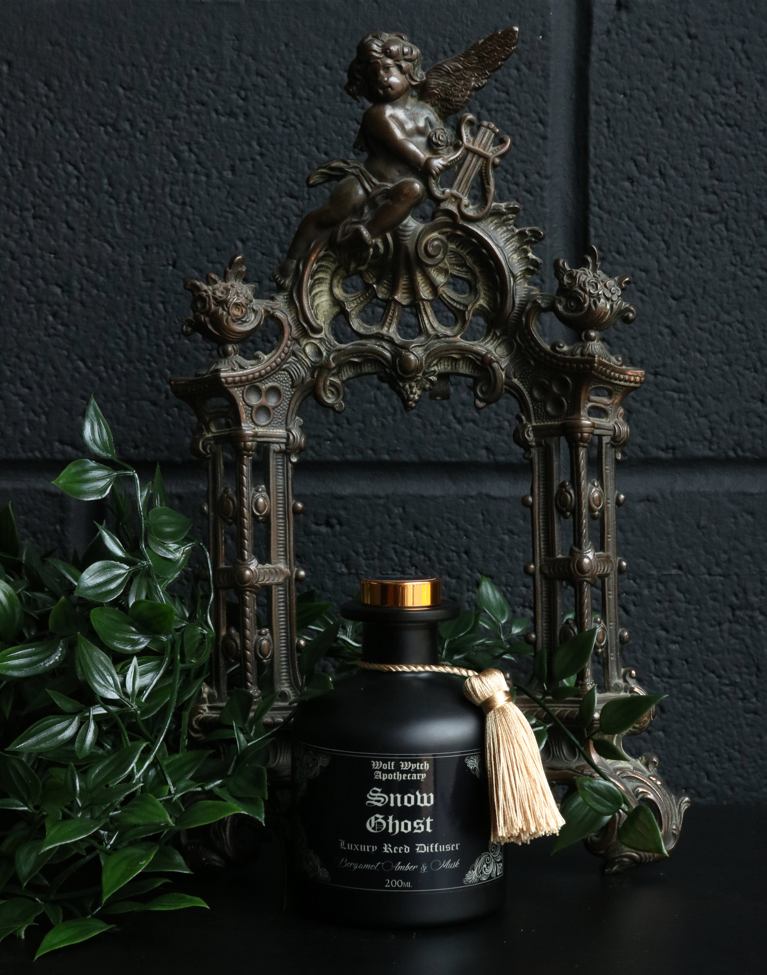 Snow Ghost Apothecary Bottle Reed Diffuser