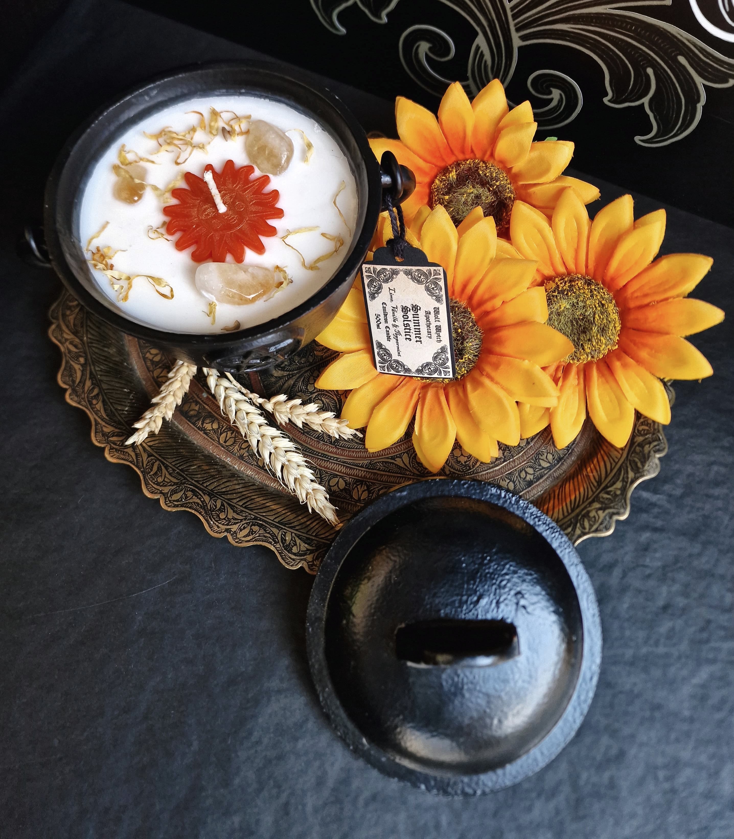 Summer Solstice Cauldron Candle | Vanilla, Lime, Peppermint