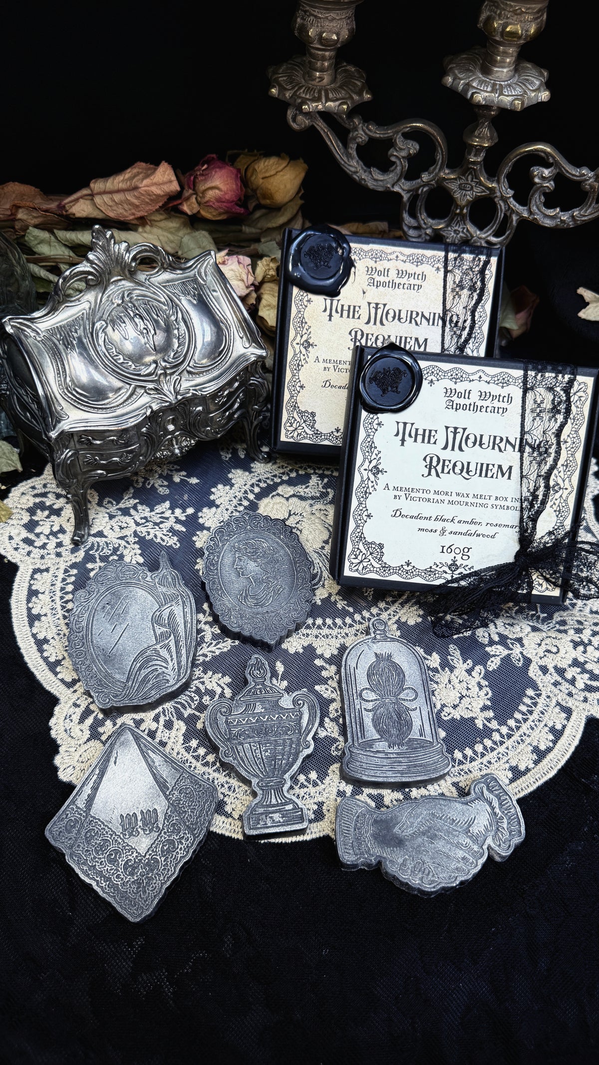 The Mourning Requiem Wax Melts | Black Amber, Moss & Sandalwood