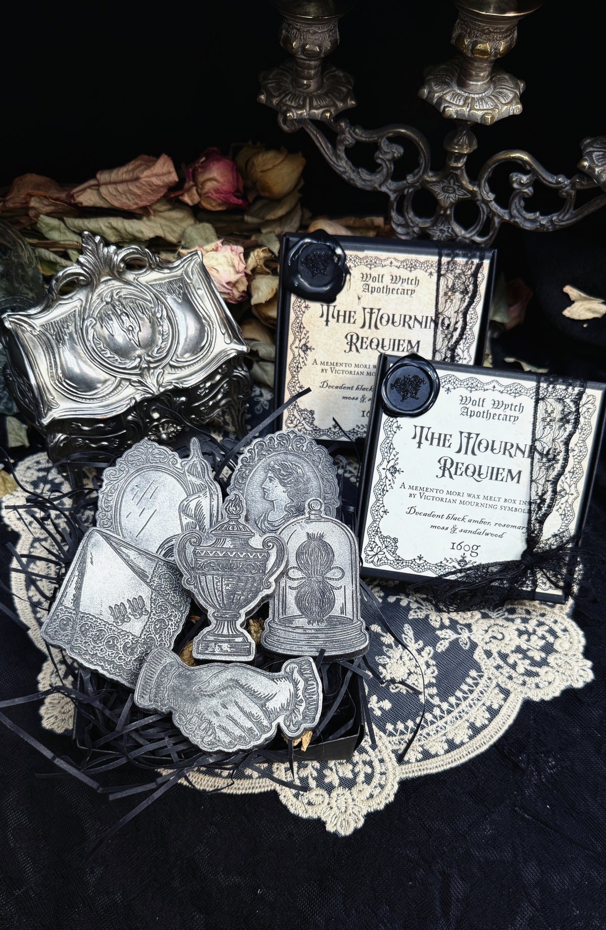 The Mourning Requiem Wax Melts | Black Amber, Moss & Sandalwood