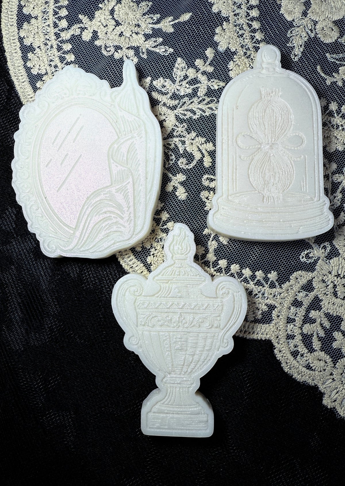 The Mourning Requiem Wax Melts | Delicate Vanilla, Chantilly Creme & Musk