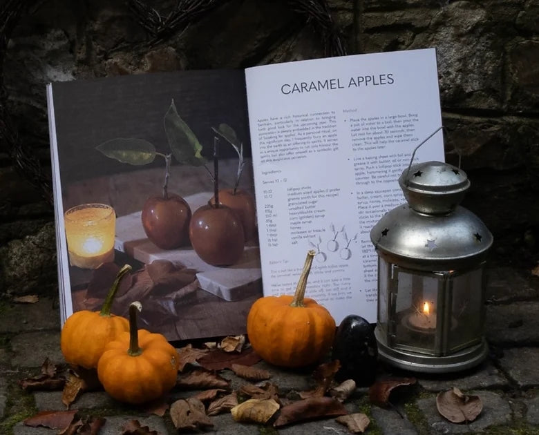 WITCHES Magazine Issue 18 / Autumn 2023