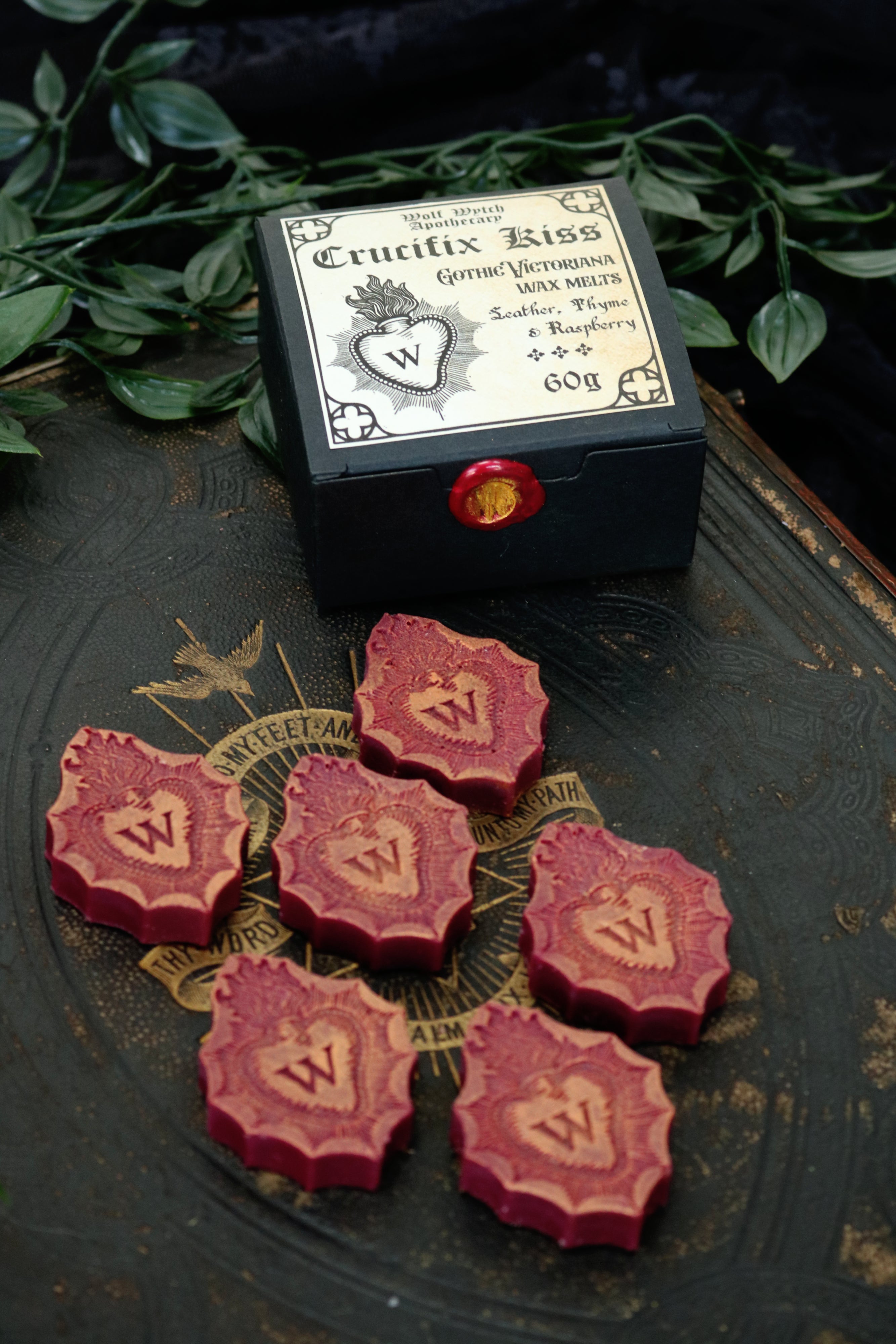 Crucifix Kiss Ornate Wax Melts