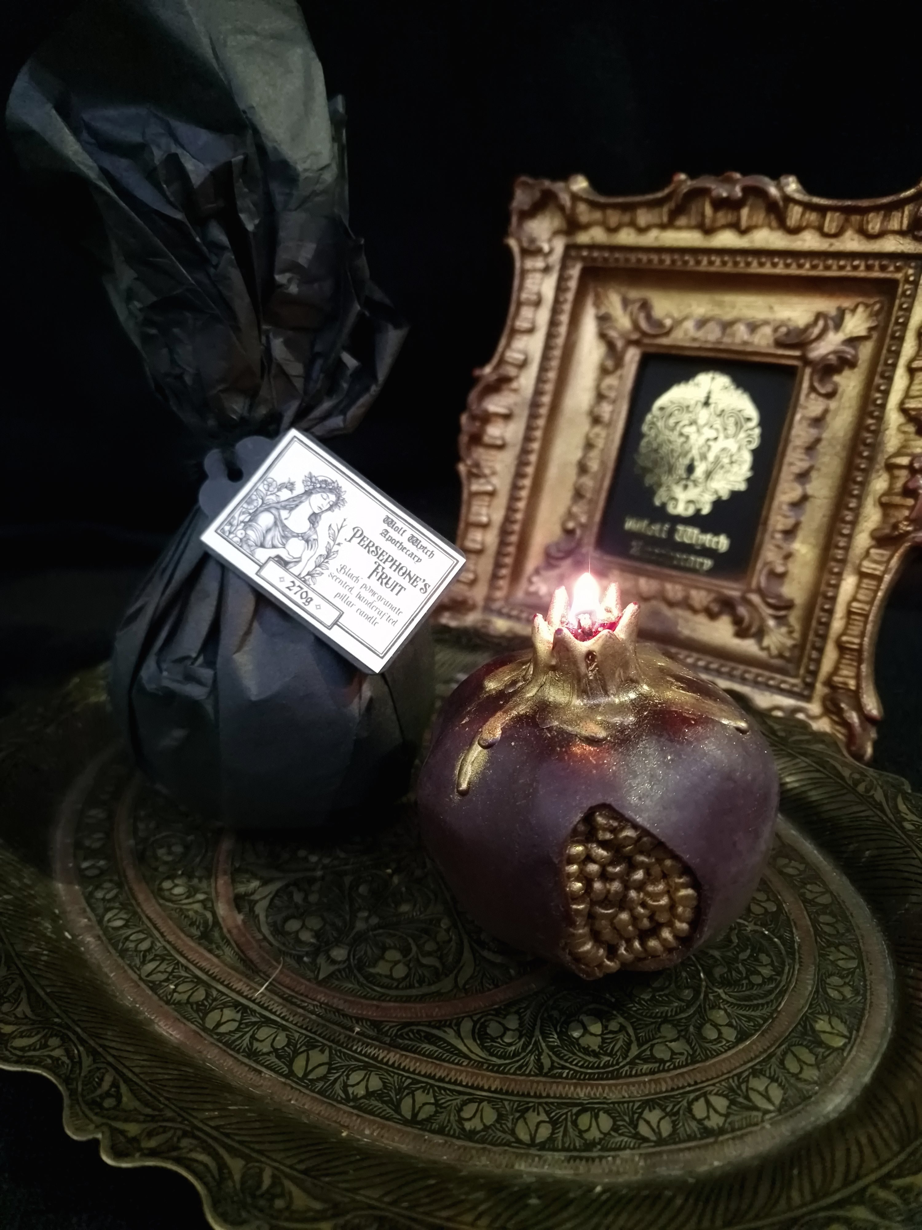 Persephone's Pomegranate Candle | Black Pomegranate