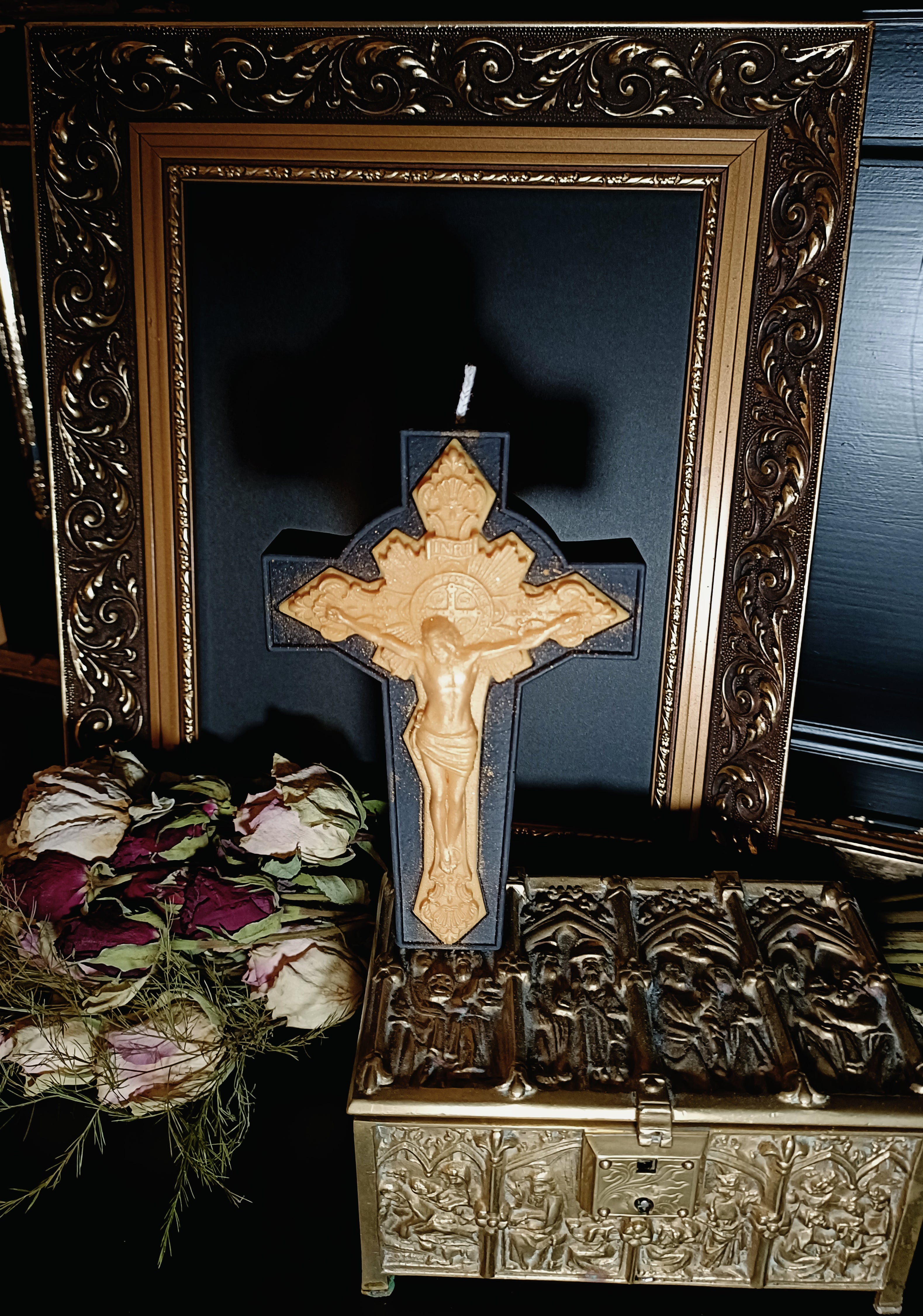 Resurrection Crucifix Candle