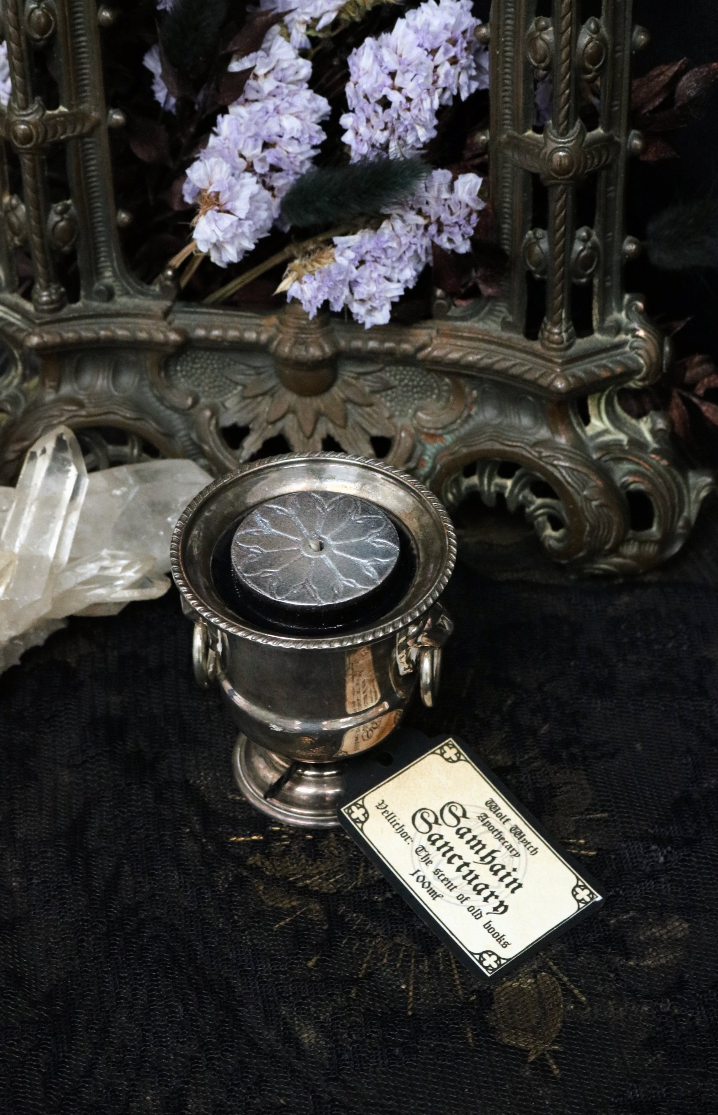 Samhain Sanctuary - 02 Victorian Lions Head Pot Candle 100ml