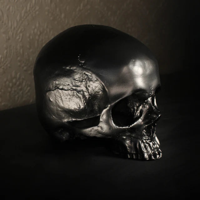 Skull of Jane Doe Ornament - The Blackened Teeth