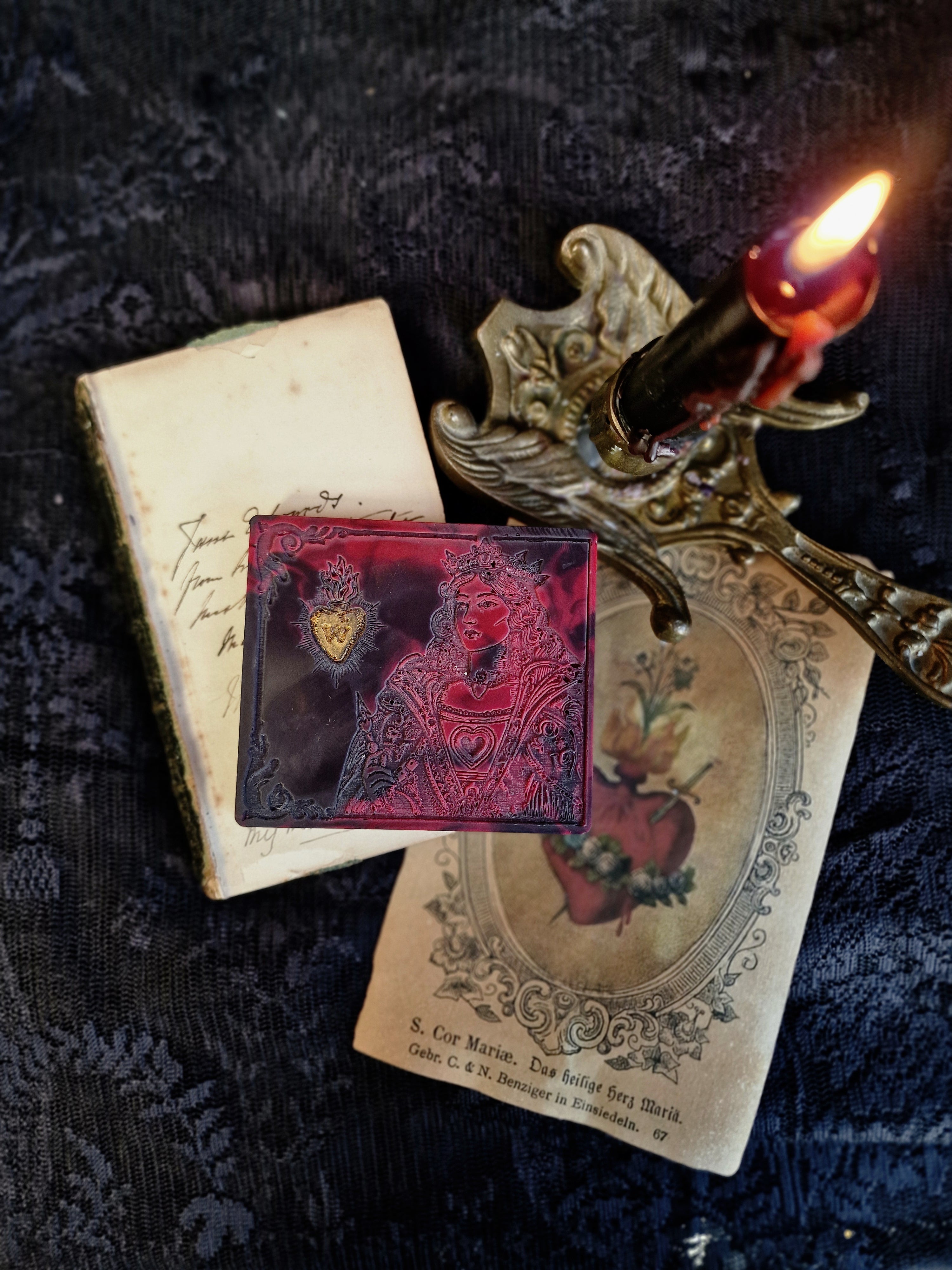 The Red Queen Wax Melt Bar