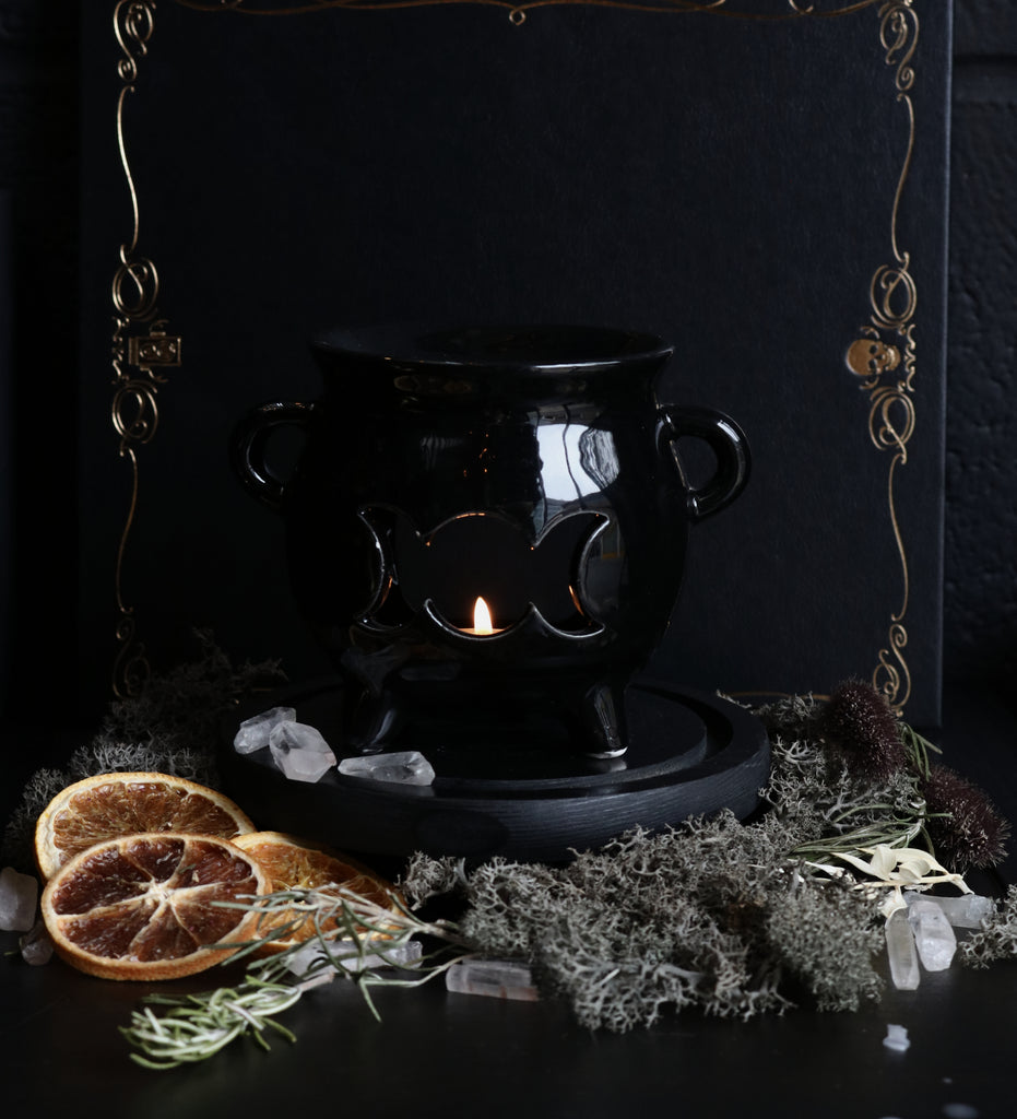 Triple Moon Cauldron Wax Burner