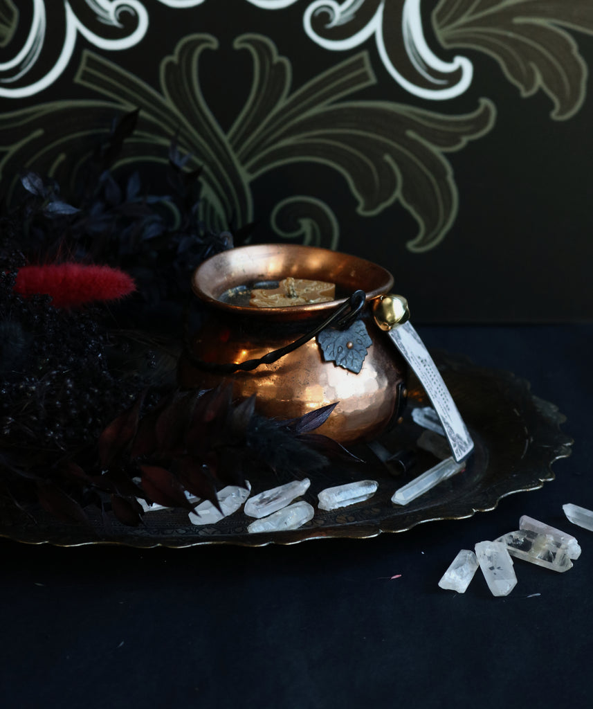 Yuletide Mourning Antique Hammered Copper Cauldron Candle 250ml