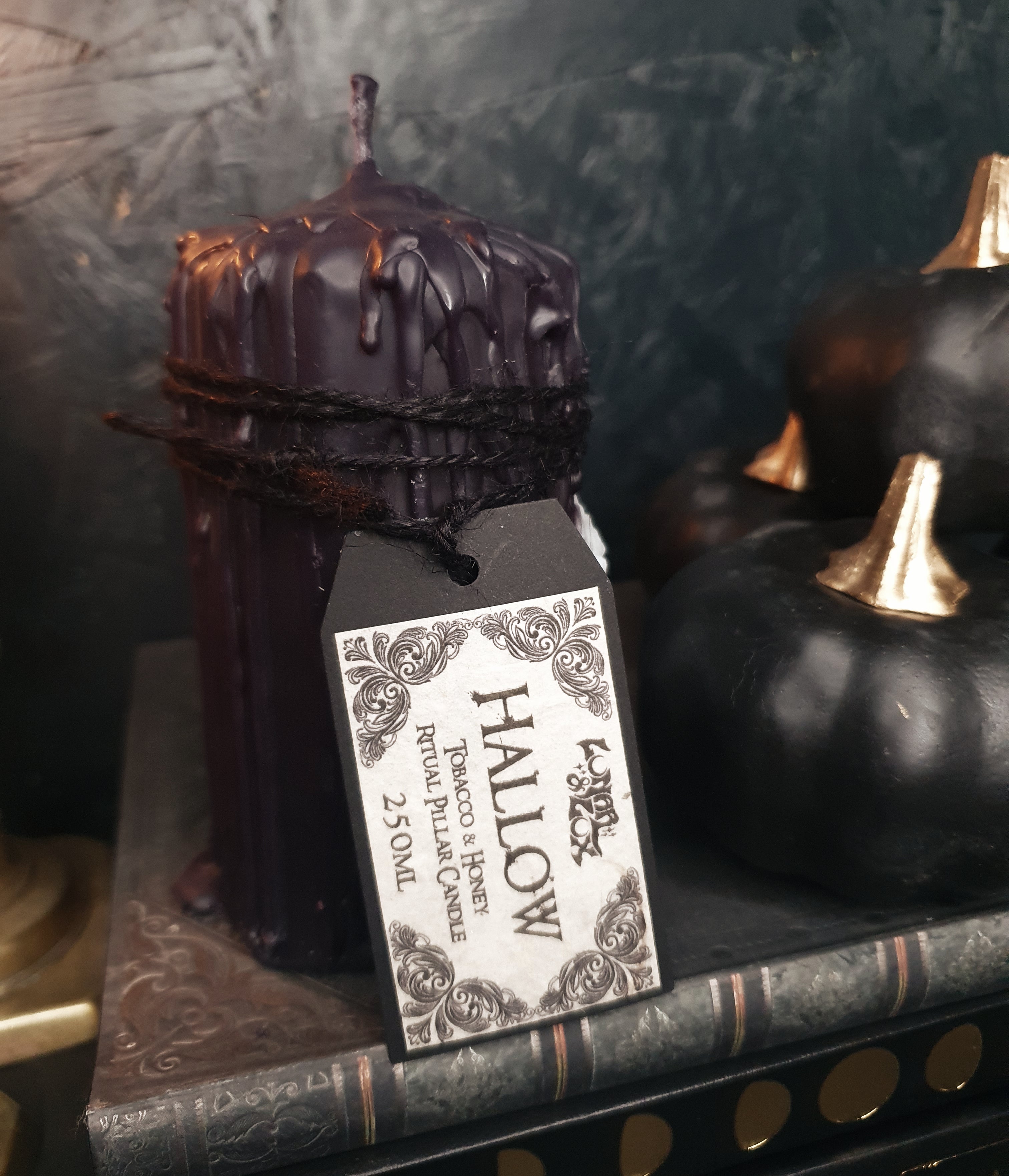 Hallow Ritual 'Weeping' Candle | Tobacco & Honey
