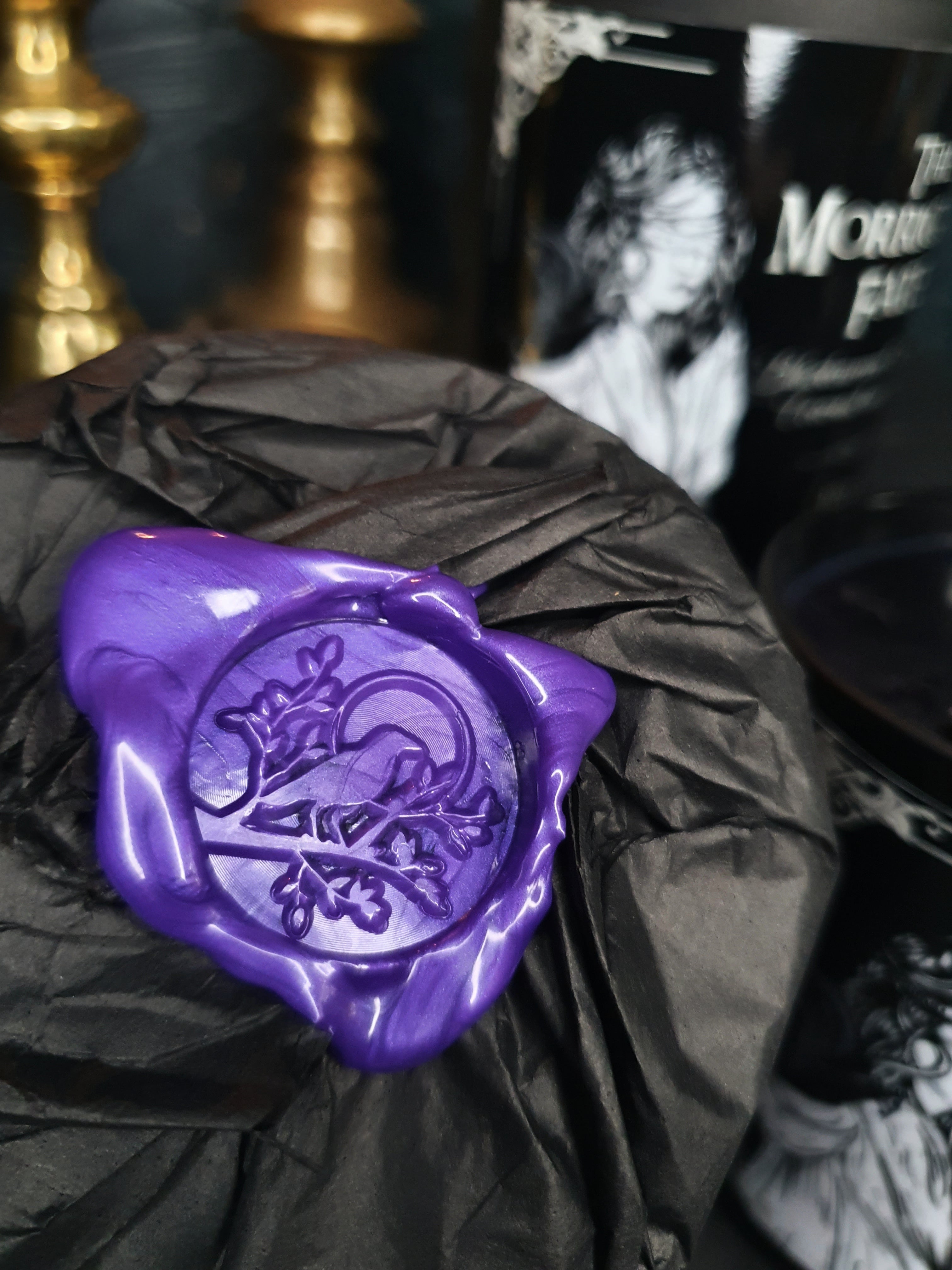 The Morrigan's Fate Candle | Blackcurrant & Licorice
