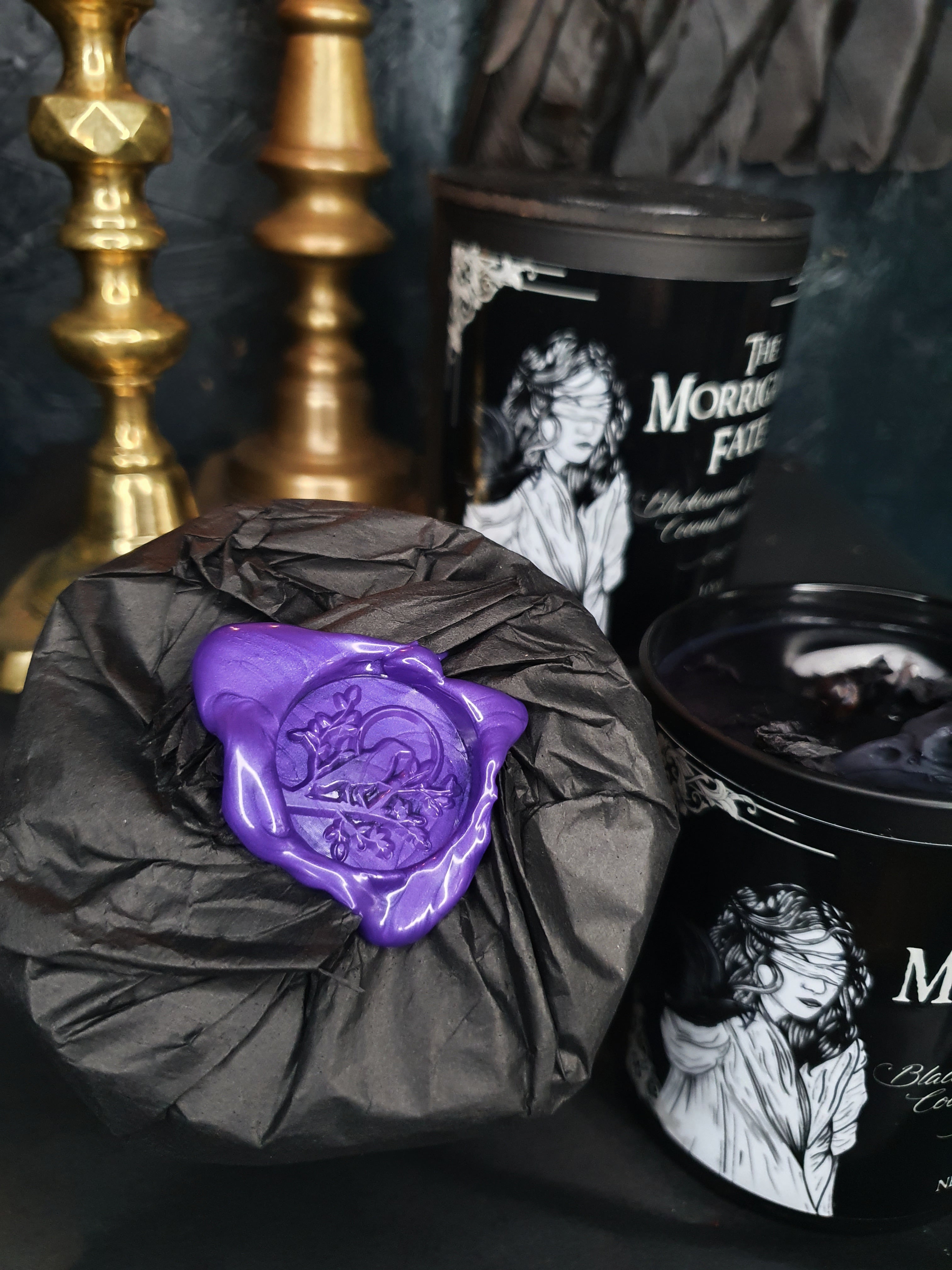 The Morrigan's Fate Candle | Blackcurrant & Licorice